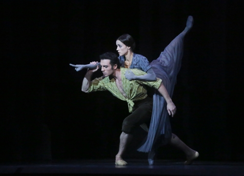 Les Mirages : Maria Gutierrez et Avetyk Karapetyan. Photo Francette Levieux. Courtesy of Théâtre du Capitole.