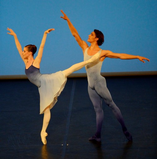 Aus Holbergs Zeit Ch: John Cranko Tänzer/ dancers: Elisa Badenes, Daniel Camargo