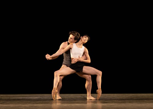 Infra. Tristan Dyer and Akane Takada. Photo Helen Maybanks, courtesy of ROH