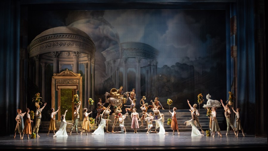 © Wiener Staatsballett / Ashley Taylor