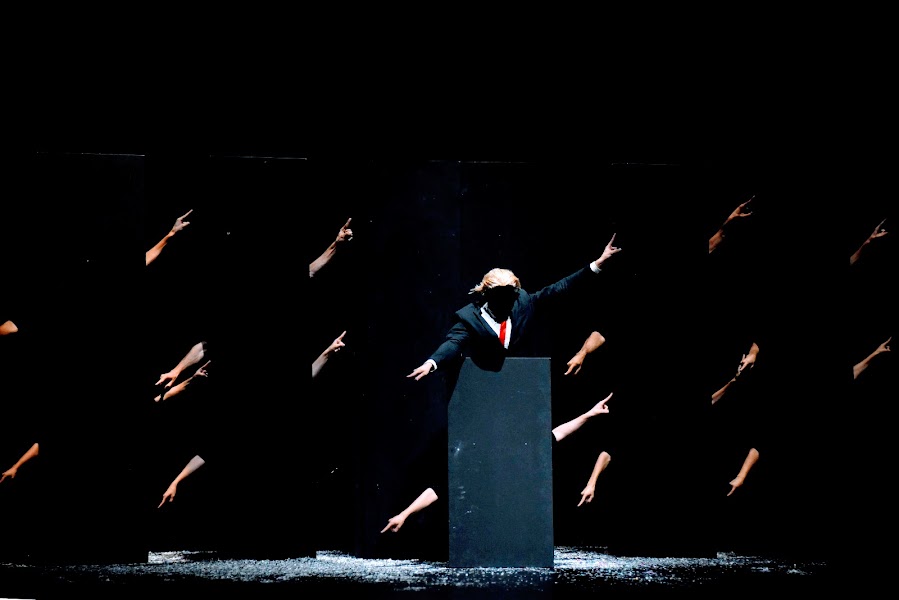 Dantzaz-Walls01-CdeOtero