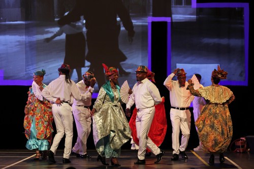 LE TEMPS D'AIMER 2022 - COMPAGNIE DIFE KAKO - CERCLE EGAL DEMI-CERCLE AU CARRE